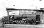 Die DR-Traditionslok 01 137 am Lokschuppen im Bw Leipzig Hbf West, das im Jahr zuvor sein 75-jähriges Bestehen feierte. (29.04.1984) <i>Foto: Dieter Wünschmann</i>