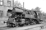Die DR-Neubaulok 65 1022 in ihrer Heimat-Dienststelle Bw Leipzig Hbf West.  (05.1969) <i>Foto: Dieter Wünschmann</i>