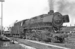 Im Frühjahr 1972 wurden Teile des Bw Rheine elektrifiziert. Dabei half die Emder 044 328 (44 1328) im Az-Dienst. (21.03.1972) <i>Foto: Wolfgang Bügel</i>
