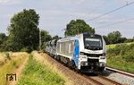 Um die Stabilität gegenüber statischen und dynamischen Beanspruchungen des neuen Oberbaus zu erreichen, fanden am 6. und 7. Juli 2026 vor der Betriebsaufnahme der Strecke Wuppertal - Köln rund 20 Belastungsfahrten mit je 26 Wagen der Bauart Faccpps und einer Last von 2200 t statt. Den Abschluss der Fahrten bildete RP 2159 234 vor Bauz 81751 nach Köln-Kalk Nord bei Haan-Ellscheid. (07.07.2026) <i>Foto: Joachim Bügel</i>