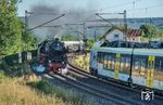 Eine ungeplante Begegnung zwischen 01 1104 vor DRC 93515 und einer Regionalbahn nach Stuttgart bei Westerstetten. (04.07.2026) <i>Foto: Joachim Schmidt</i>