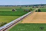 7 Tage vor dem offiziellen Ende des IC 2012 rollen 218 446 und 218 419 hinter Bad Grönenbach dem nächsten Halt in Memmingen entgegen. (04.07.2026) <i>Foto: Joachim Schmidt</i>