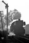 Eine nicht dokumentierte 50er fährt als Lz an der Blockstelle Bentlage nordwärts. (22.03.1972) <i>Foto: Wolfgang Bügel</i>