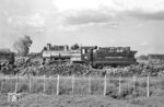 Die holzgefeuerte Lok 60 der 'Ferrocarril Presidente Carlos Antonio Lopez' (North British Locomotive Co., Baujahr 1911) im Depot San Salvador.  (06.02.1972) <i>Foto: Jörg Schulze</i>