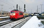 103 198 fährt mit IC 527 "Rheinland" (Hannover - Dortmund - Düsseldorf - Köln - Frankfurt/M - Würzburg - München) durch den Bahnhof Köln-Deutz. (08.02.1991) <i>Foto: Joachim Bügel</i>