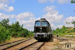 5630 105 (ex 233 515) im Einsatz für die Fa. Beton Zwir Dolata, die sich hauptsächlich mit dem Recycling von Baumaterialien und Herstellung von Beton beschäftigt, in Gniewkow.  (18.07.2026) <i>Foto: Sylvio Ohlt</i>