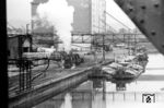 051 291 (Bw Hameln) rangiert am Gebäude der Wesermühle im Weserhafen von Hameln. (05.1972) <i>Foto: Jürgen Hagemann</i>