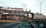 Seit Mai 1962 war 03 188 in Ulm beheimatet, wo sie auf der dortigen Drehscheibe angetroffen wurde. Nach einer Gesamtlaufleistung von 2.103.902 km wurde sie im September 1969 abgestellt. Seit 29. September 1970 steht sie als Denkmallok vor der Max-Eyth-Schule in Kirchheim/Teck. (01.1967) <i>Foto: Rolf Hahmann</i>