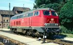 218 207 vom Bw Regensburg im Bw Plattling. (17.09.1989) <i>Foto: Rolf Hahmann</i>