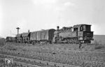 Am Ablaufberg in Seesen macht sich 094 567 (Bw Goslar) nützlich. (06.05.1972) <i>Foto: Wolfgang Bügel</i>