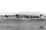 Ein Zug der privaten LAG ist im Bahnhof Lengenwang an der Strecke Marktoberdorf—Füssen eingetroffen. Die Bahnstrecke ging am 1. Juni 1889 in Betrieb und wurde zum 1. August 1938 verstaatlicht. (1895) <i>Foto: RVM-Archiv</i>