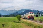 218 419 und 218 446 fahren mit dem IC 2012 nach Dortmund letztmalig in Altstädten (Allgäu) ein. (05.07.2026) <i>Foto: Atijana Schmidt</i>