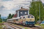 In Dietmannsried verabschieden wir uns vom 218-geführten IC 2012 "Allgäu" nach Dortmund mit 218 446 und 218 419. Am 10. Juli verkehrte der Zug letztmalig als IC 1 zwischen Oberstdorf und Heidelberg. Er wurde durch einen ICE-Talgozug ersetzt.  (05.07.2026) <i>Foto: Atijana Schmidt</i>