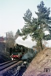 24 083 mit Sonderzug E 28439 bei Hillnhütten (zwischen Kreuztal und Hilchenbach). (29.02.1976) <i>Foto: Wolfgang Bügel</i>