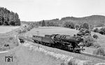 Die Ulmer 050 118 hatte mit dem leeren E-Wagen keine große Mühe bei Kaiseringen-Frohnstetten. (31.07.1971) <i>Foto: Burkhard Wollny</i>