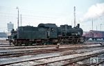 Ende 1962 war 55 3054 von Bremen nach Northeim (Han) umstationiert worden. Rolf Hahmann traf sie auf einer Rangierfahrt im Göttinger Güterbahnhof an. Bereits zwei Monate später, am 22.03.1963 wurde sie z-gestellt und noch im gleichen Jahr ausgemustert. (19.01.1963) <i>Foto: Rolf Hahmann</i>