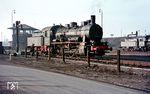 Die zum Bw Duisburg Hbf gehörende 55 5404 während einer Rangierpause im Bahnhof Duisburg-Hochfeld Süd. (11.1962) <i>Foto: Rolf Hahmann</i>