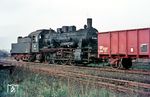 55 5604 war eine von vier G 8¹ des Bw Bremen Rbf und rangiert hier im zugehörigen Rangierbahnhof. Wie die anderen Loks ging sie am 31. Mai 1963 an das Bw Bremen Hbf über. (10.1962) <i>Foto: Rolf Hahmann</i>