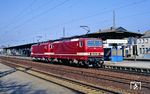 Eine weitere Schulungsfahrt mit den angemieteten DR-Loks 143 936 und 143 948 (ex Bw Erfurt, neu Bw Dortmund 1) in Solingen-Ohligs. (13.03.1991) <i>Foto: Joachim Bügel</i>