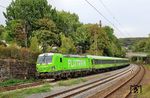 193 437 der European Locomotive Leasing Wien in Diensten der FlixTrain GmbH München vor dem wegen Bauarbeiten auf dem Regelweg umgeleiteten FLX 1324 nach Köln in Wuppertal-Sonnborn. (30.08.2026) <i>Foto: Wolfgang Bügel</i>