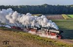 Eine Dreier-Lz mit 23 023, 01 1075 und 23 071 bei Beekbergen. (05.09.2026) <i>Foto: Joachim Schmidt</i>