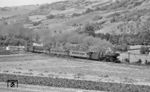 023 046 dampft mit P 3890 (Lauda - Würzburg) bei Zimmern (Main-Tauber) vorbei. (04.09.1971) <i>Foto: Burkhard Wollny</i>