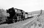 Mit dem P 3893 aus Würzburg rollt 023 048 bei Zimmern (Main-Tauber) vorbei. (04.09.1971) <i>Foto: Burkhard Wollny</i>