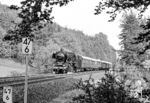 50 622 auf der Rückfahrt von Bayreuth nach Nürnberg bei Velden. (18.05.1985) <i>Foto: Karsten Risch</i>