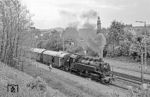 86 457 ist mit dem Pendelzug aus Hersbruck in Lauf (rechts d. Pegnitz) eingefahren. (19.05.1985) <i>Foto: Karsten Risch</i>