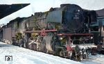 An einem kalten Wintertag im Januar 1968 hat 01 211 vom Bw Hannover Hgbf in Altenbeken den E 533 nach Braunschweig am Haken. Am 28. September 1966 endete der Einsatz der Hannoveraner 01. (01.1968) <i>Foto: Rolf Hahmann</i>