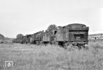 Auf einem Schrottplatz in Blumau-Neurißhof in Niederösterreich fanden sich neben 292.2112 (Henschel, Baujahr 1912) noch weitere Exoten, wie eine bayerische G 3/4 H (54 1663), eine preußische G 8¹, 75.766 (WLF, Baujahr 1902) oder 175.820 (Erste Böhmisch-Mährische Maschinenfabrik, Baujahr 1912). (15.06.1962) <i>Foto: Basil Roberts</i>