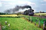 03 088 (Bw Hamburg-Altona) mit einer Sonderzugleistung auf der Marschbahn bei Meldorf. (09.1968) <i>Foto: Jürgen Hagemann</i>