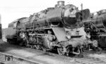 Im Bw Frankfurt/M-2 wartet die Limburger 41 294 auf ihre Rückleistung. (16.11.1966) <i>Foto: Reinhard Gumbert</i>