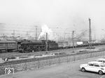 41 049 vom Bw Kirchweyhe startet mit einem Güterzug im Bremer Rangierbahnhof. (05.1967) <i>Foto: Hans Landwehr</i>