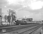 01 1060 braust mit dem nur freitags verkehrenden D 1940 (Hamburg - Düsseldorf) durch Sagehorn. (03.1968) <i>Foto: Hans Landwehr</i>