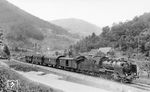 24 029 vom Bw Freudenstadt mit P 3843 (Hausach ab 9.41 Uhr – Freudenstadt Hbf an 11.10 Uhr) im Kinzigtal bei St Roman.  (23.07.1937) <i>Foto: DLA Darmstadt (Bellingrodt)</i>