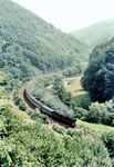 Mit dem E 554 nach Trier rollt 01 081 durch das Kylltal bei Daufenbach. (07.1968) <i>Foto: Harald Vogelsang</i>