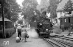 99 581 setzt im Endbahnhof Oberrittersgrün um.  (08.1967) <i>Foto: Robin Fell</i>