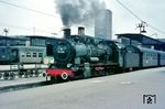 Um 15.36 Uhr startet 38 3684 (Bw Freudenstadt) mit dem P 1940 nach Eutingen (Württ) in Stuttgart Hbf. (09.1963) <i>Foto: Rolf Hahmann</i>