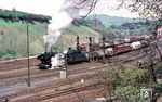044 463 startet mit einem Güterzug in Richtung Horb in Rottweil. (04.1971) <i>Foto: Rolf Hahmann</i>