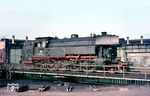 065 002 präsentiert sich auf der Drehscheibe ihres Heimat-Bw Darmstadt, dem sie während ihrer gesamten Einsatzzeit exakt 20 Jahre lang vom 03.03.1951 bis 03.03.1971 angehörte. (04.1969) <i>Foto: Rolf Hahmann</i>