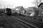 E 44 062 unterwegs zwischen Nürnberg-Neusündersbühl und Doos. (1954) <i>Foto: Dieter Dettelbacher</i>