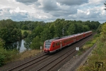 Eine Doppeleinheit 612 (vorne 612 548) unterwegs als RE 3907 von Hagen nach Kassel bei Fröndenberg an der Ruhr. (04.09.2012) <i>Foto: Joachim Schmidt</i>