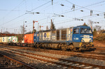 Die von Vossloh (Kiel) gebaute G 2000-3 BB wurde am 04.04.2009 an die Rurtalbahn (RTB) Düren als "V 206" ausgeliefert, hier mit einem Containerzug bei der Einfahrt in den Bahnhof Düsseldorf-Rath. (22.03.2012) <i>Foto: Wolfgang Bügel</i>