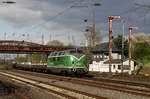Die ehemalige DB 220 053 als Lok 9 der Brohltal-Eisenbahn (BE) vor dem Alu-Zug nach Koblenz-Lützel in Düsseldorf-Rath. (16.04.2012) <i>Foto: Wolfgang Bügel</i>