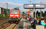 Die dienstälteste 143 bei DB-Regio NRW im Einsatz auf der S 68 (Langenfeld - Düsseldorf) am Haltepunkt Düsseldorf-Oberbilk. (10.08.2012) <i>Foto: Joachim Bügel</i>