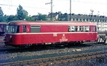 Die Signalwerkstatt Wuppertal setzte den ehemaligen VT 95 9164 (Uerdingen, Baujahr 1952) als Indusi-Meßwagen 724 003 ein, der hier in Düsseldorf Hbf auf den nächsten Einsatz wartet. Der VT wurde erhalten und als Denkmal an der ehemaligen Bahntrasse in Wuppertal-Cronenberg aufgestellt. (05.06.1976) <i>Foto: Wolfgang Bügel</i>