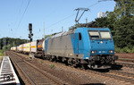 185 525 von Angel Trains Cargo (ATC) mit einem Containerzug von Aachen-West nach Köln-Eifeltor in Köln-West. (01.08.2012) <i>Foto: Wolfgang Bügel</i>