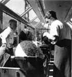 Fahrgäste im "Gläsernen Zug". (1938) <i>Foto: RVM</i>