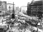 Blick vom Potsdamer Bahnhof in Richtung Potsdamer Platz während des Baus der Nordsüd-S-Bahn. Von links: Pschorr-Haus, Columbushaus, MER-Gebäude, Hotel Fürstenhof. (1937) <i>Foto: RVM</i>